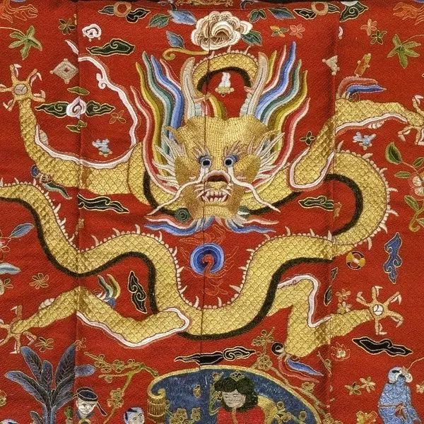 古代至高無上的刺繡龍紋