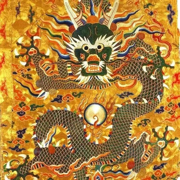 古代至高無上的刺繡龍紋