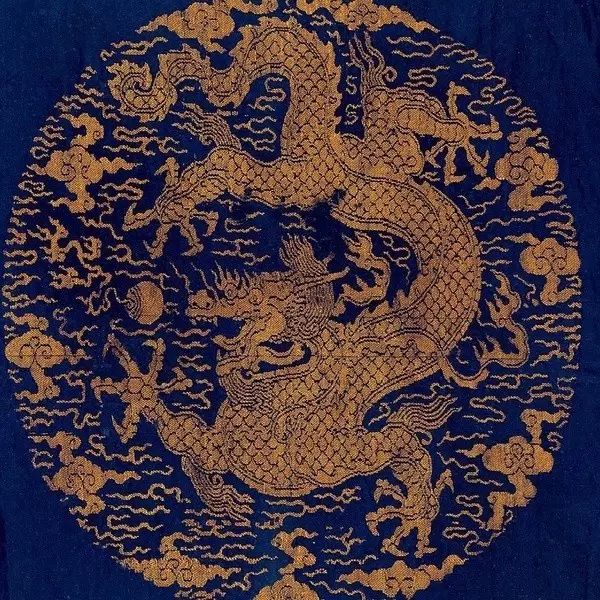 古代至高無上的刺繡龍紋